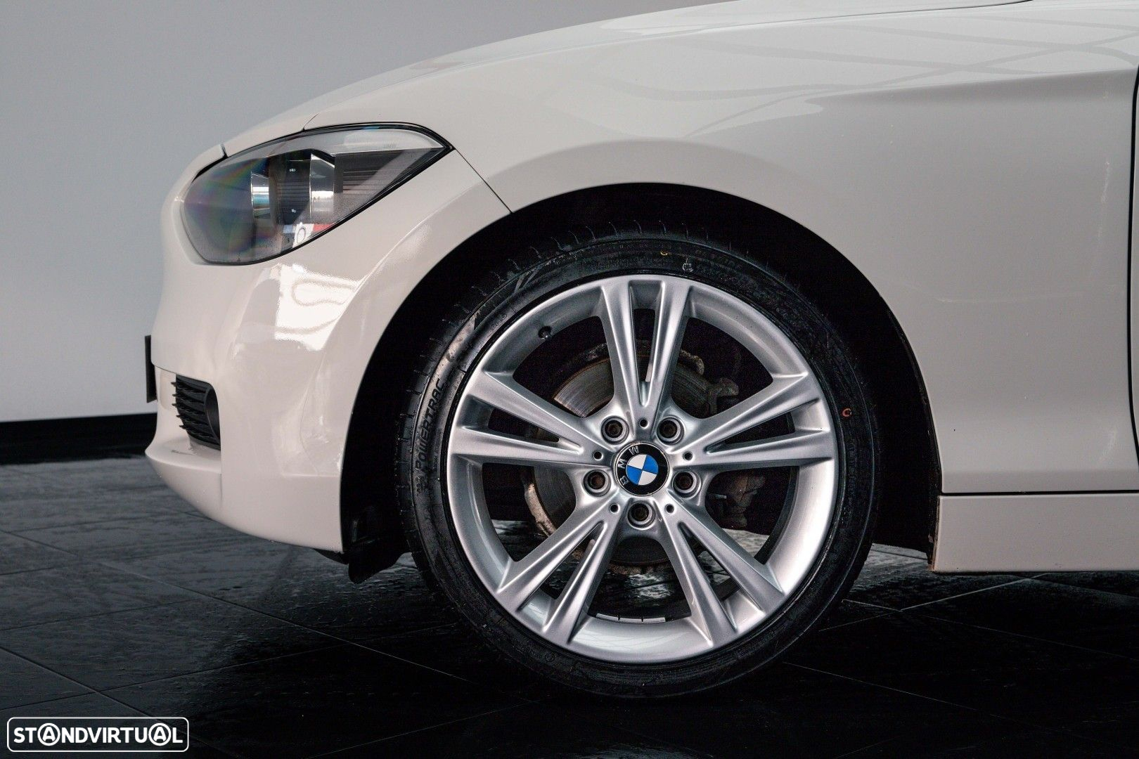 BMW 116 d Line Urban - 18