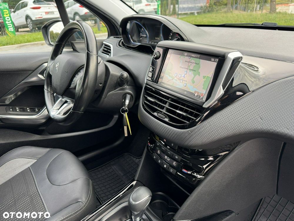 Peugeot 2008 PureTech 110 Stop&Start EAT6 Allure - 36