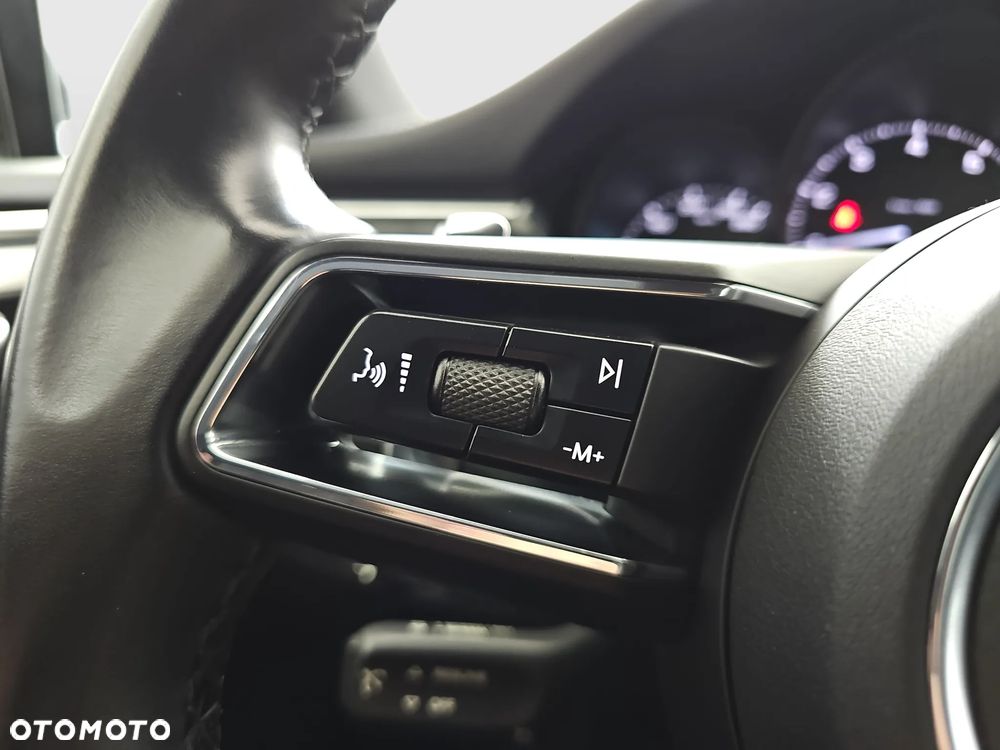 Porsche Macan Standard - 26
