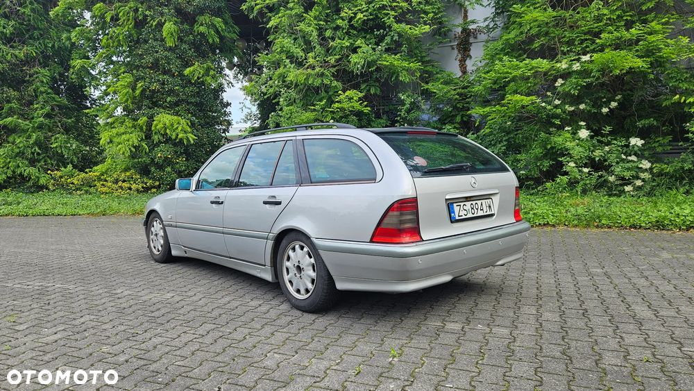 Mercedes-Benz Klasa C 180 T Elegance - 7