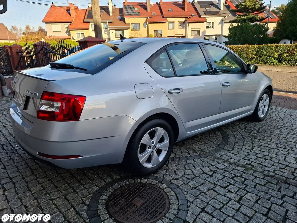 Skoda Octavia 1.5 TSI ACT Ambition - 8