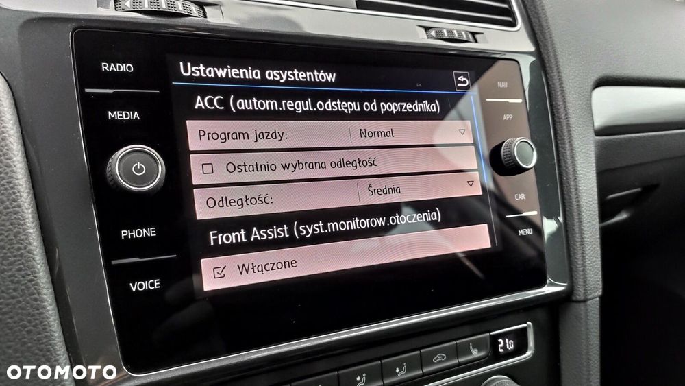 Volkswagen Golf - 17