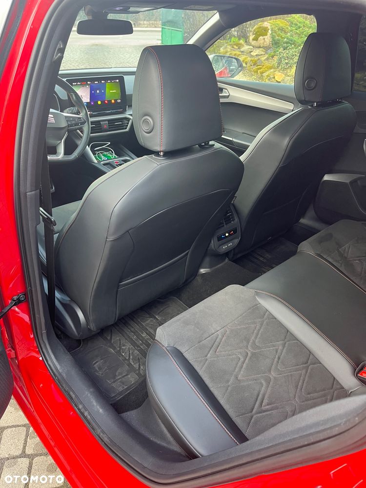 Seat Leon Sportstourer 2.0 TDI FR S&S DSG - 11