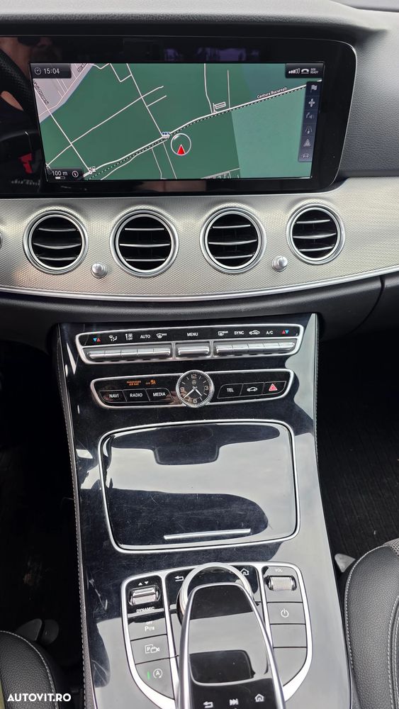 Mercedes-Benz E - 10