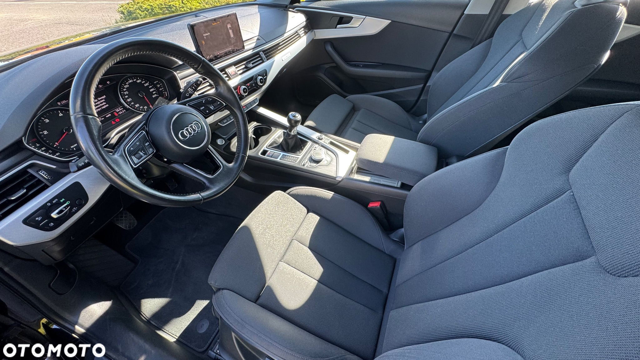 Audi A4 Avant 2.0 TDI quattro - 10