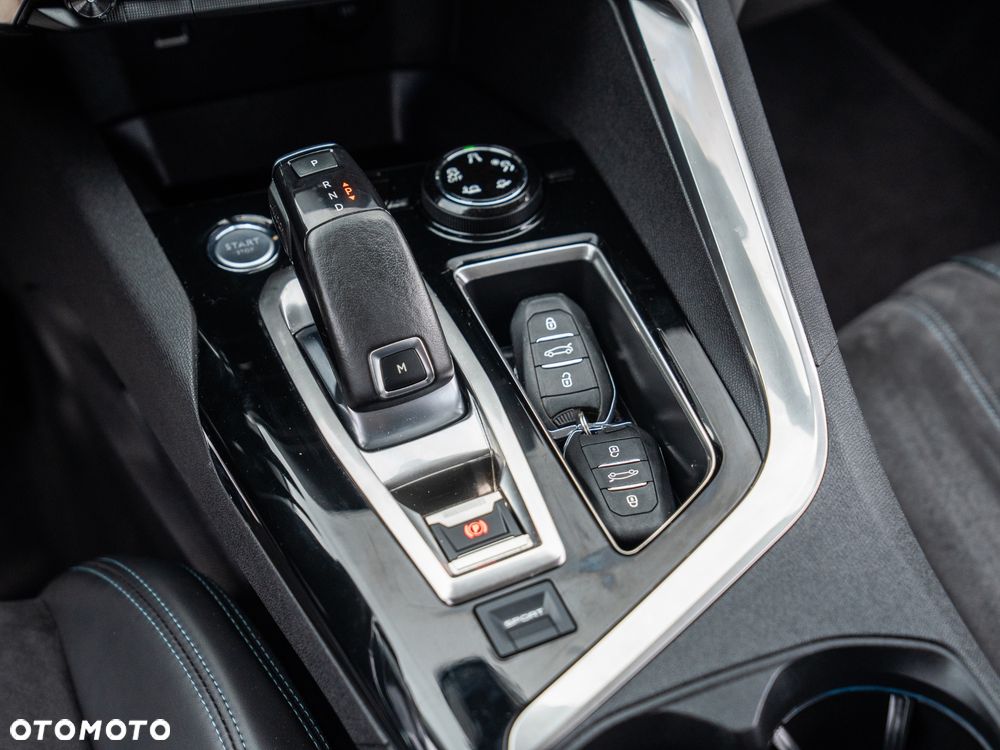 Peugeot 3008 PureTech 130 Stop & Start GPF EAT8 Crossway - 36