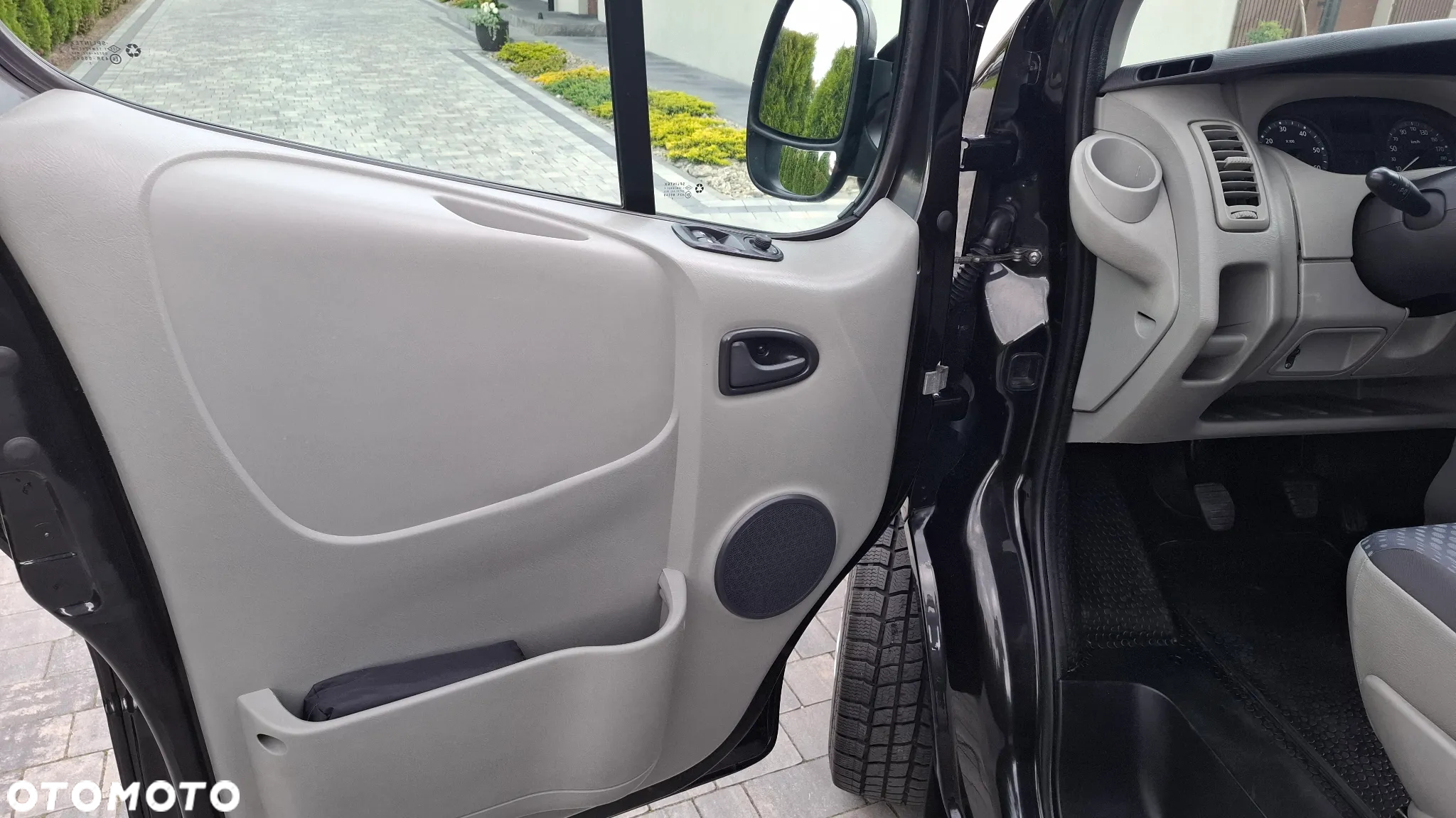 Renault Trafic 2.0 dCi 115 Combi L1H1 - 18