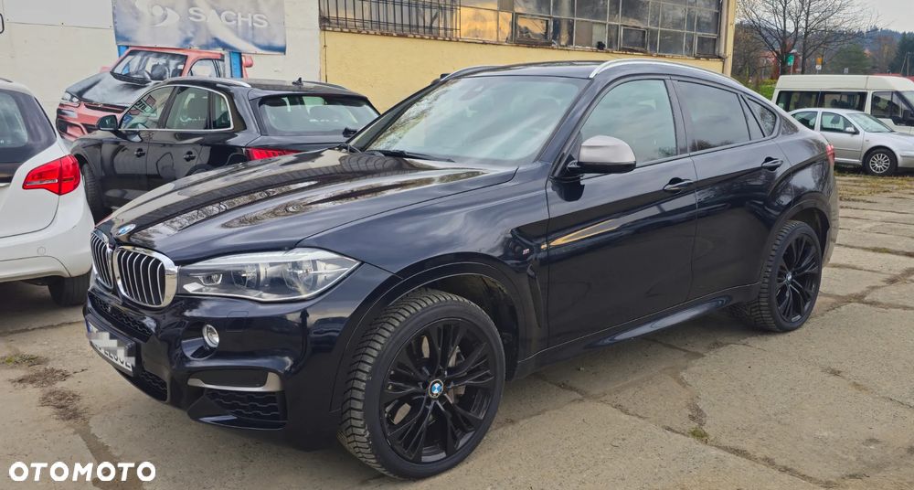 BMW X6 xDriveM50d - 13