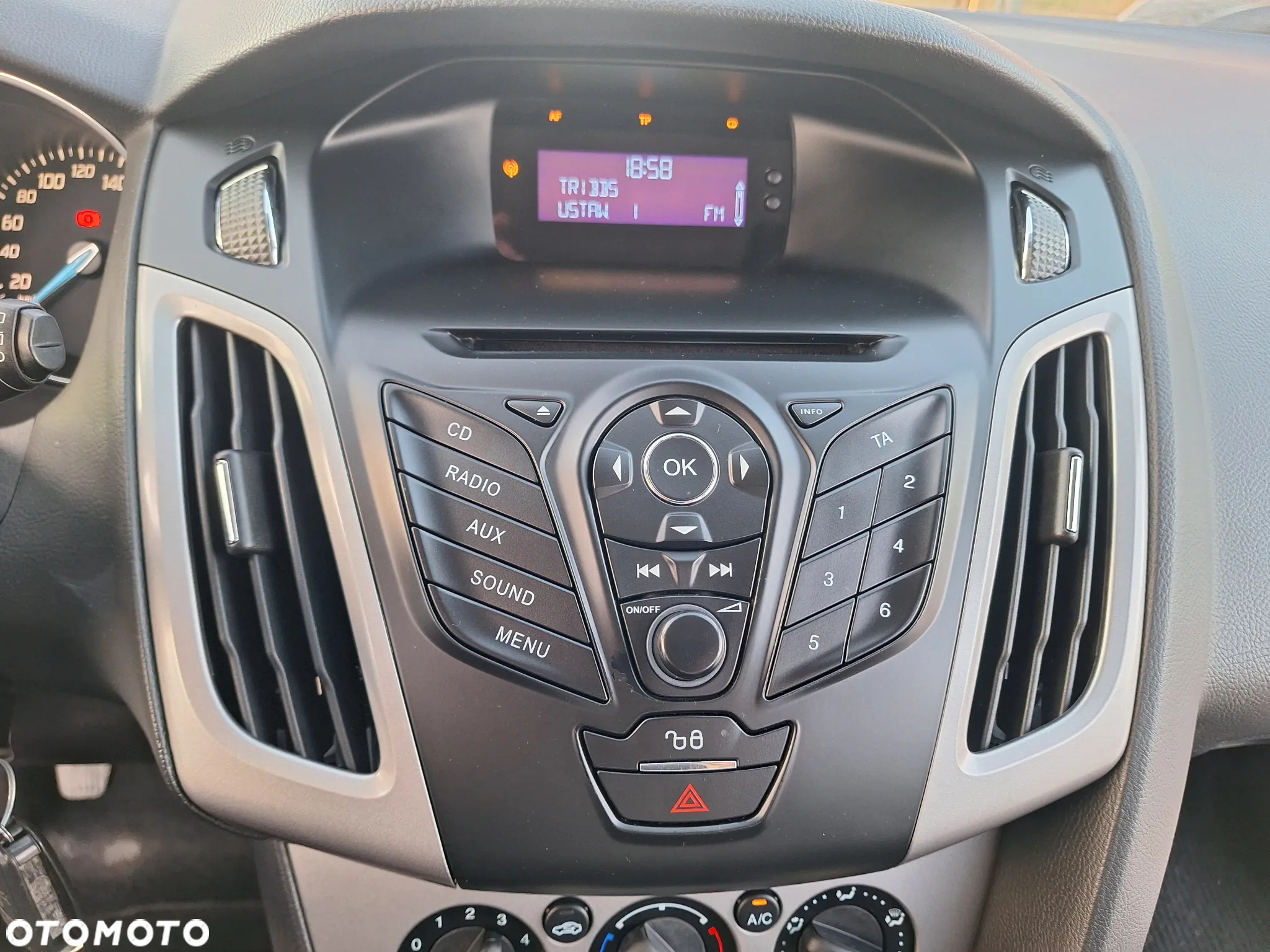 Ford Focus 1.6 Ambiente - 15
