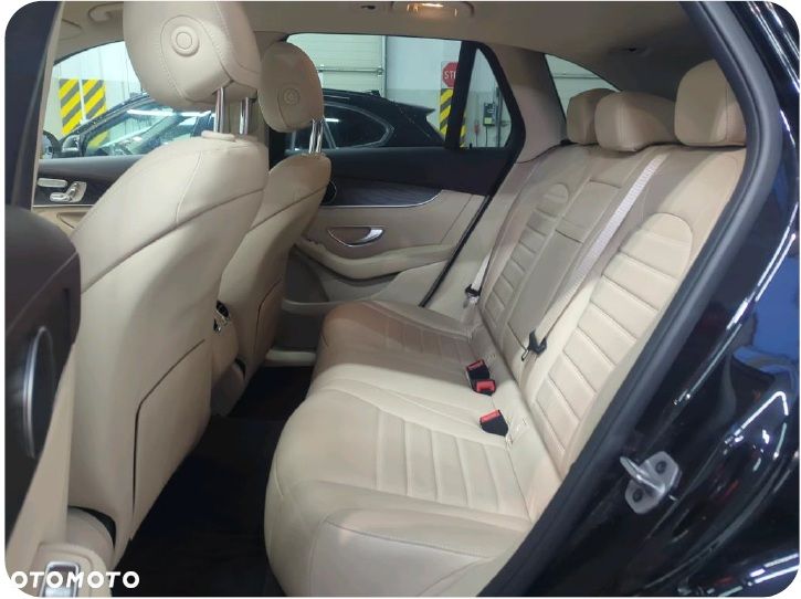 Mercedes-Benz GLC 220 d 4-Matic - 9