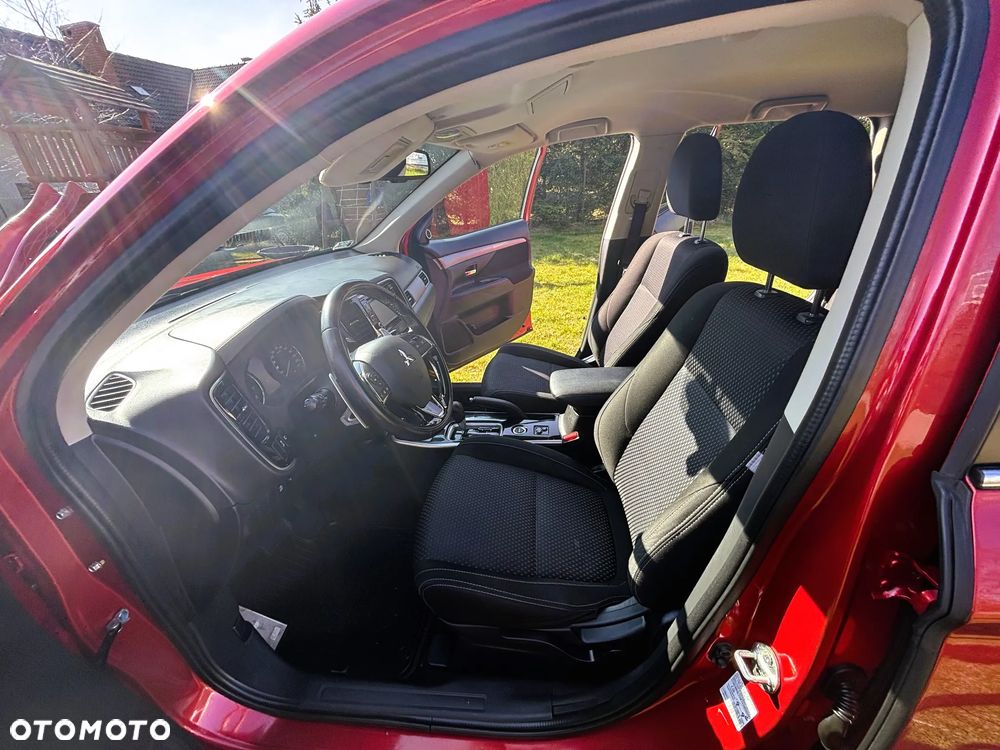 Mitsubishi Outlander 2.0 Intense Comfort 4WD CVT - 9