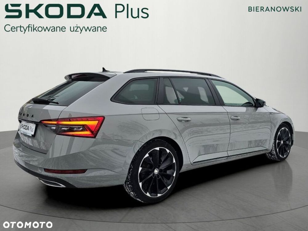 Skoda Superb 2.0 TSI Sportline DSG - 8