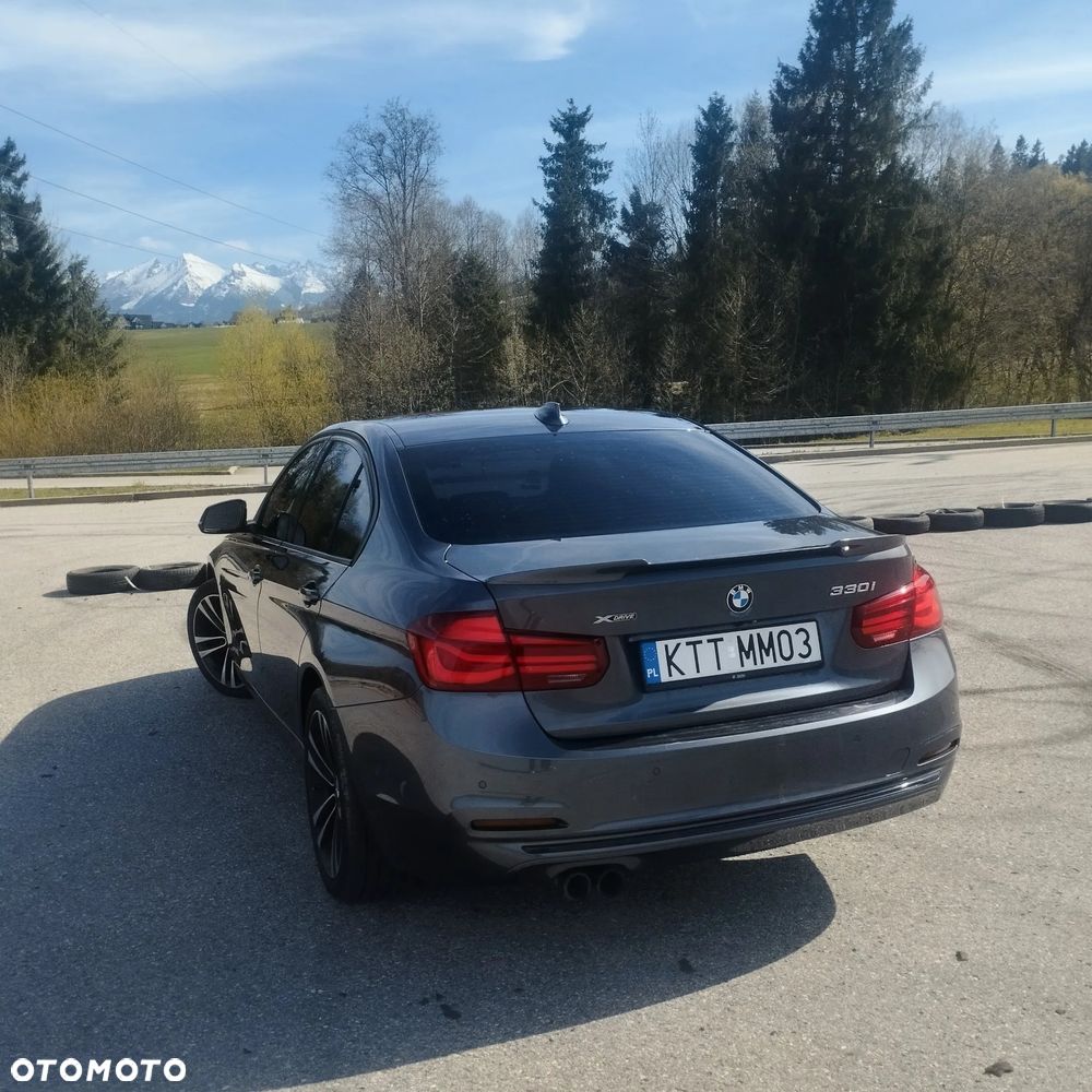 BMW Seria 3 330i GPF xDrive - 6