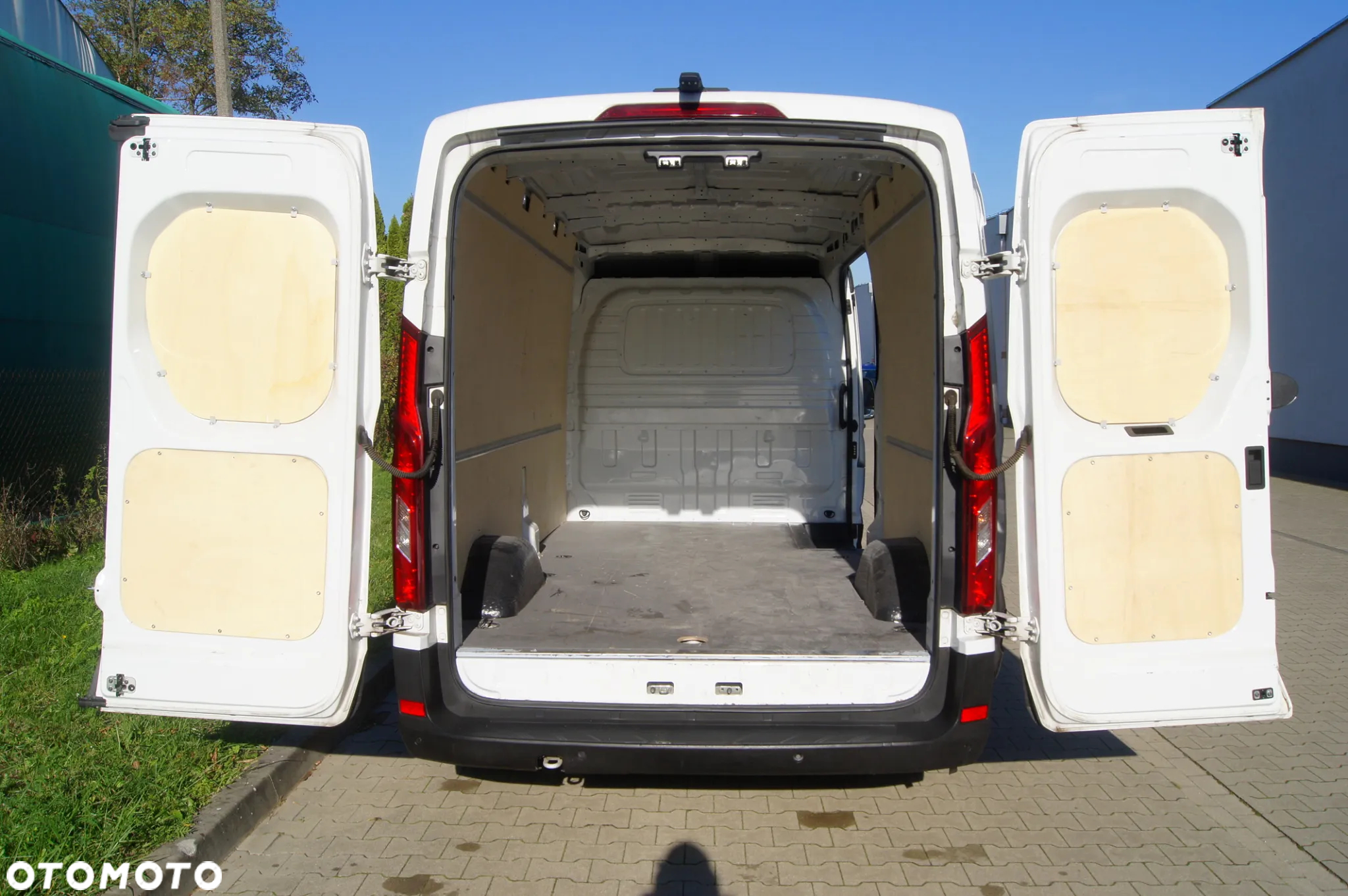 Maxus Deliver 9 - 22
