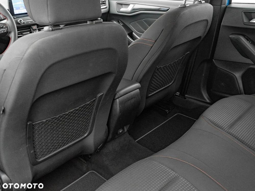 Ford Focus 1.0 EcoBoost ST-Line - 25