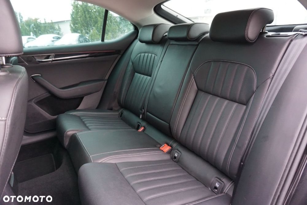 Skoda Superb 2.0 TSI 4x4 L&K DSG - 11