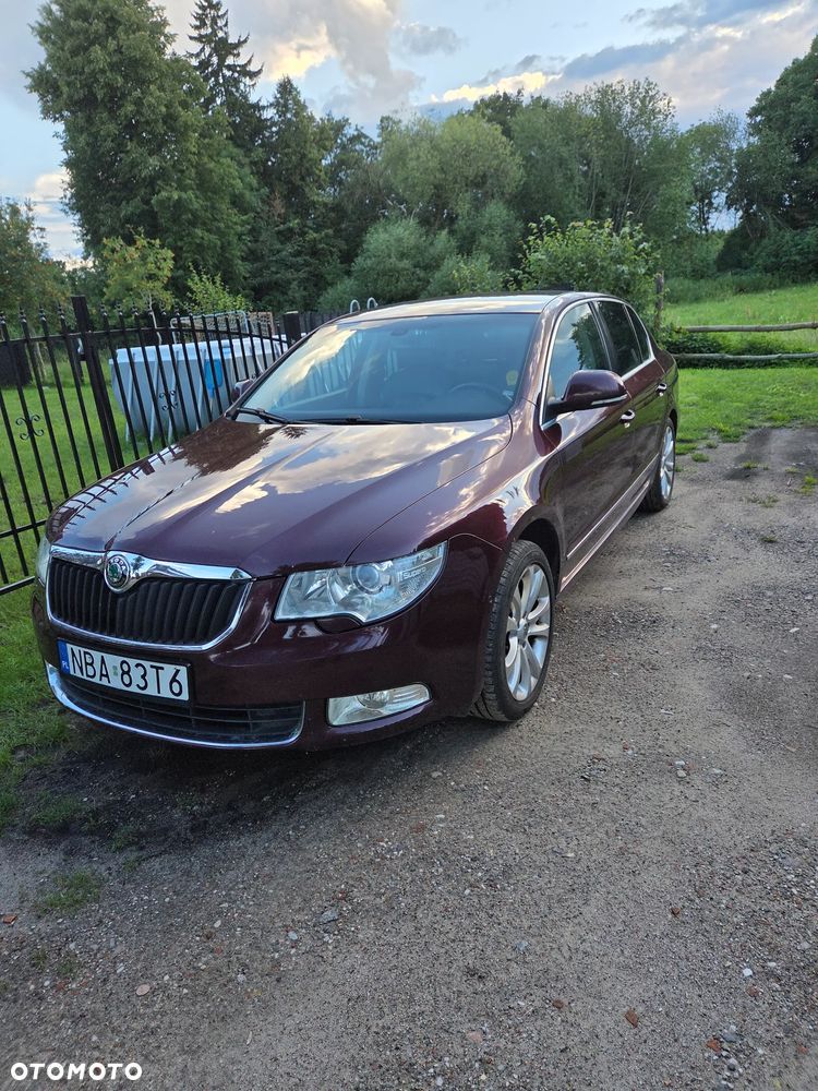 Skoda Superb 2.0 TDI Ambition DSG - 2