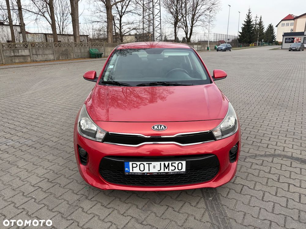 Kia Rio 1.2 L - 2