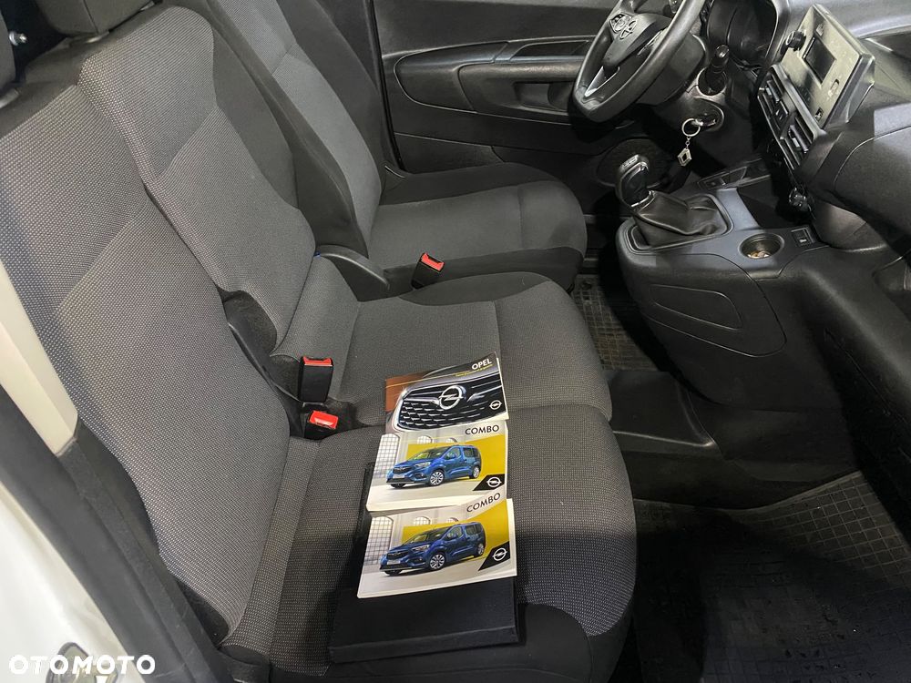 Opel COMBO - 12