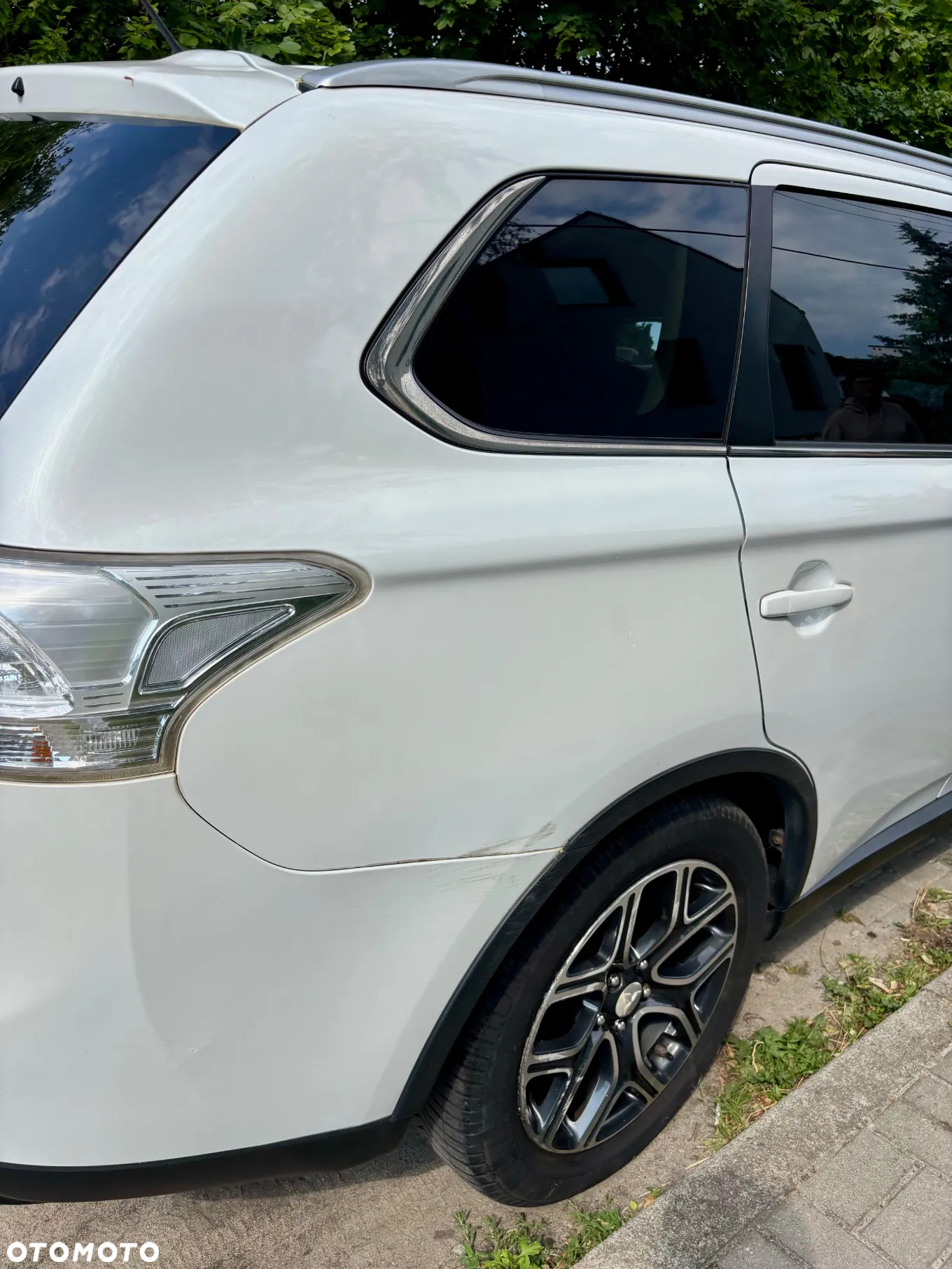 Mitsubishi Outlander 2.0 Intense + 4WD CVT - 7