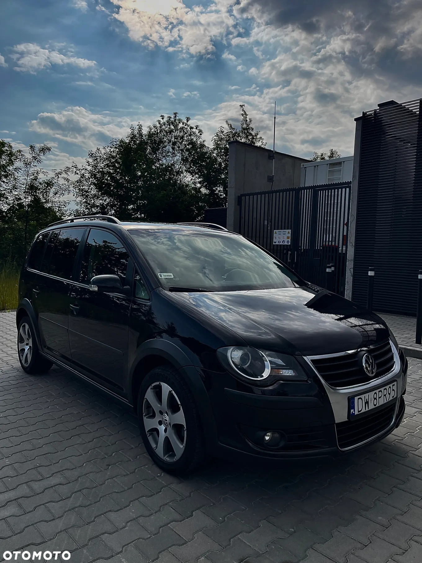 Volkswagen Touran 2.0 TDI DPF Cross - 5