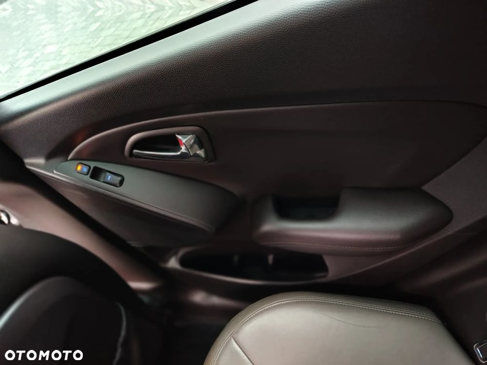 Hyundai ix35 2.0 CRDi 4WD Premium - 28