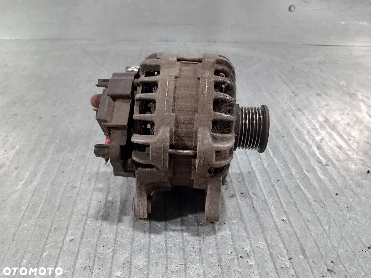 ALTERNATOR DACIA DOKKER 231001568R 1.6 Sce - 2
