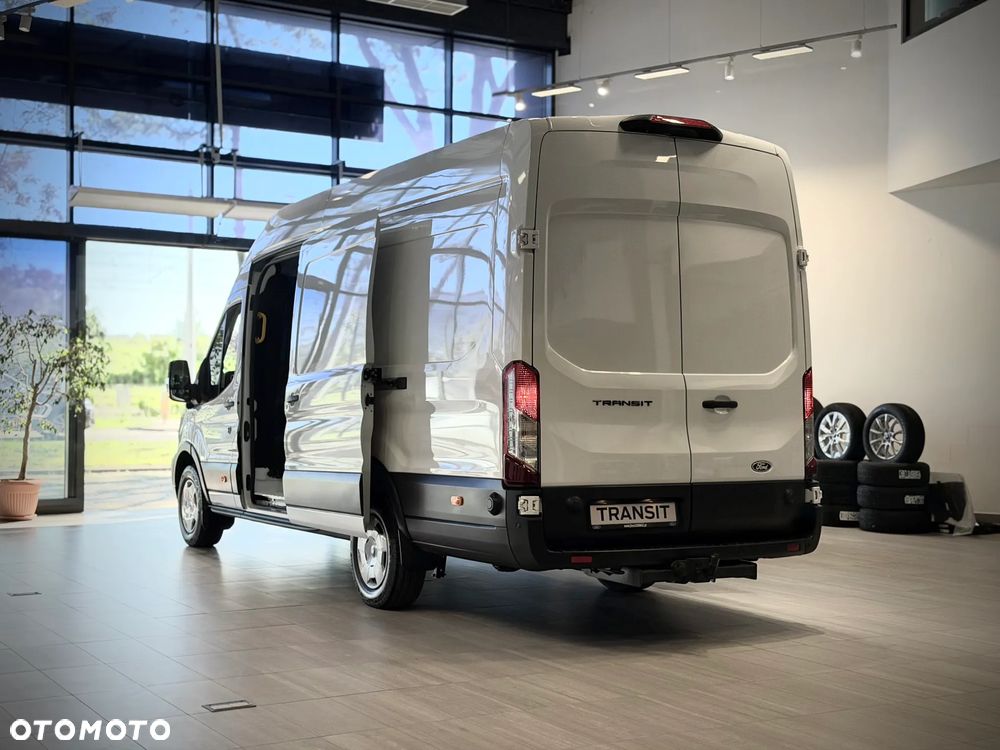 Ford Transit - 23