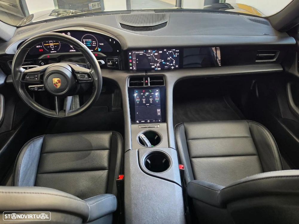 Porsche Taycan 4 - 40