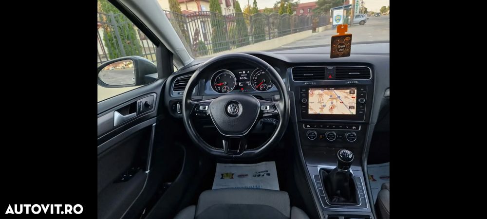 Volkswagen Golf 2.0 TDI SCR Highline - 3