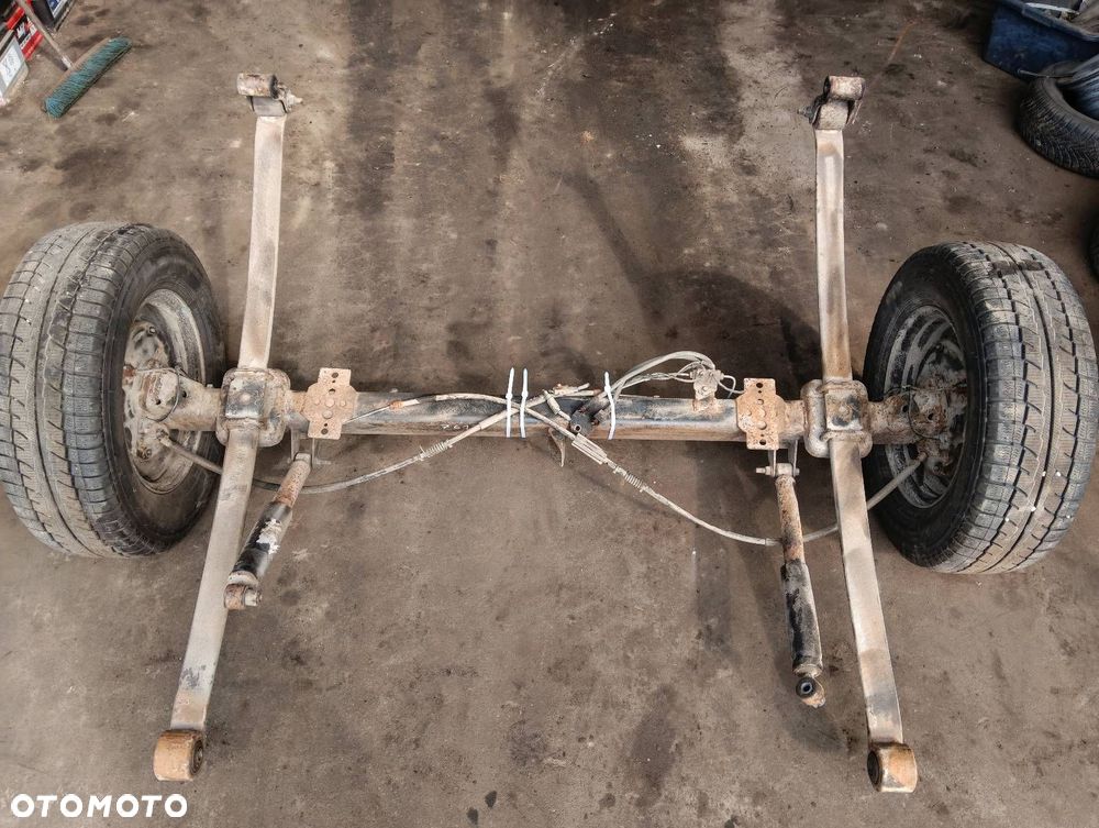 BELKA ZAWIESZENIA TYŁ RESORY KOŁA NA PRZYCZEPKĘ TRANSIT V VI MK5 MK6 00-06 - 1