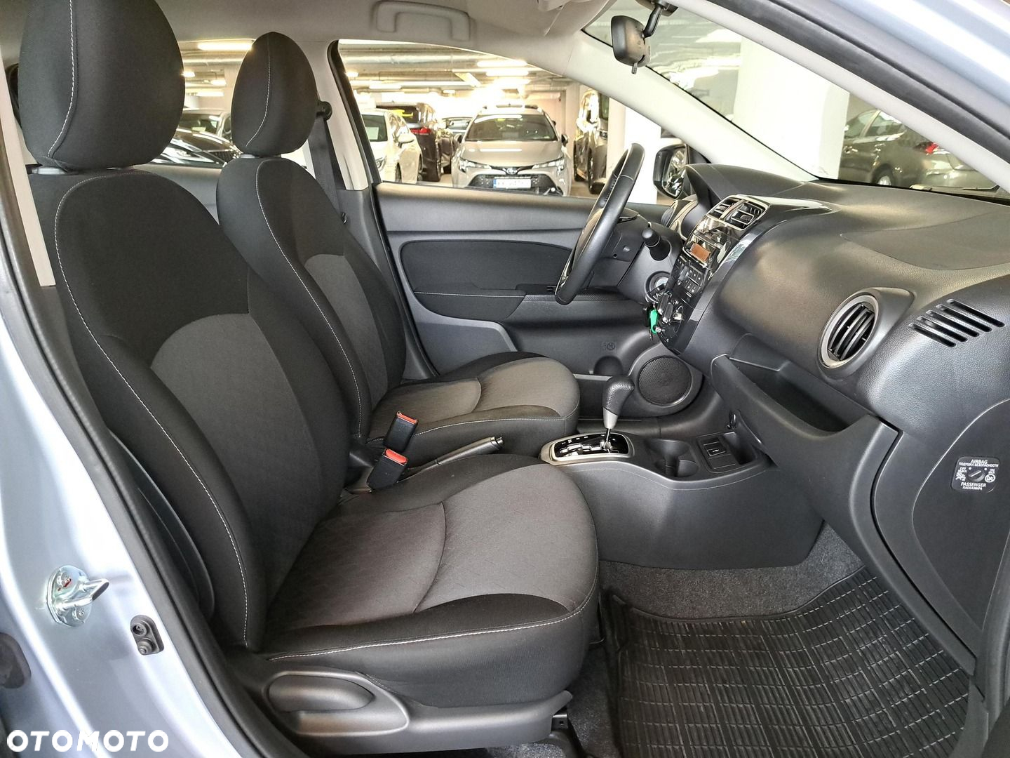 Mitsubishi Space Star 1.2 AS&G Invite CVT - 14