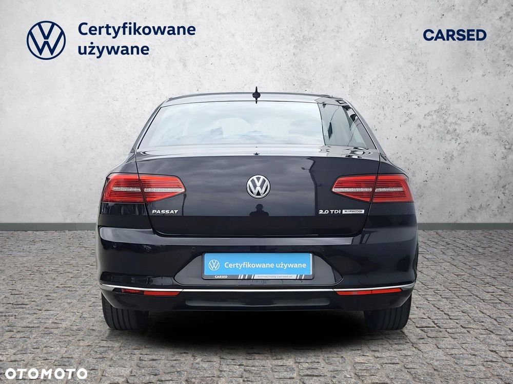 Volkswagen Passat - 5