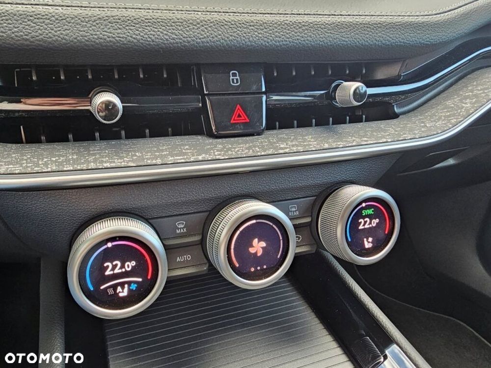 Skoda Superb 1.5 TSI Style DSG - 25