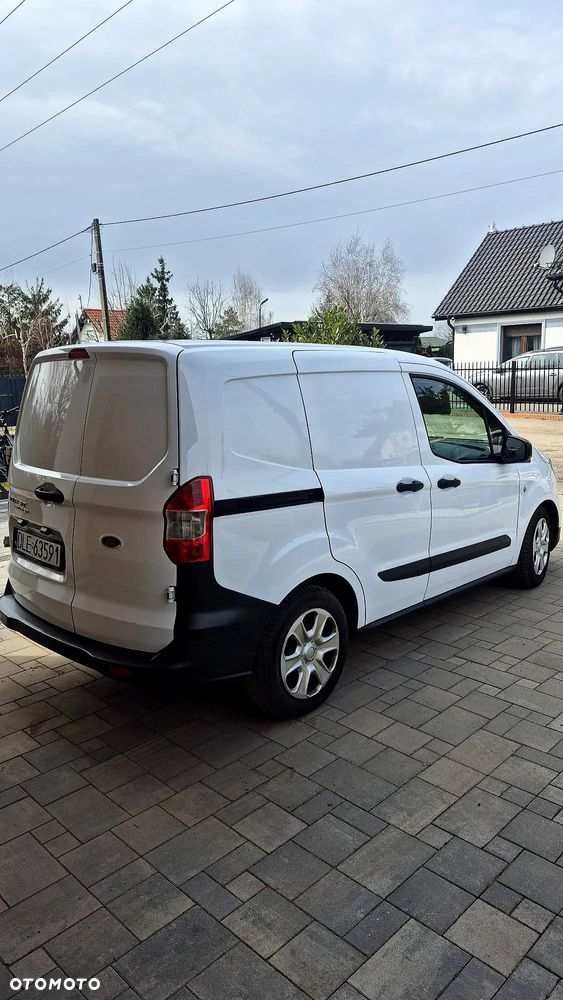 Ford Transit Courier - 3