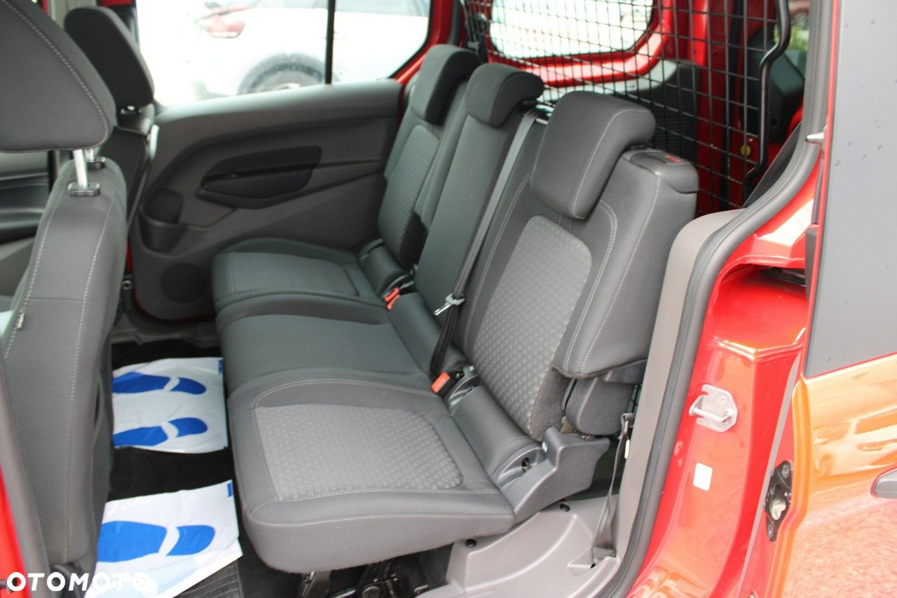 Ford Transit Connect - 13