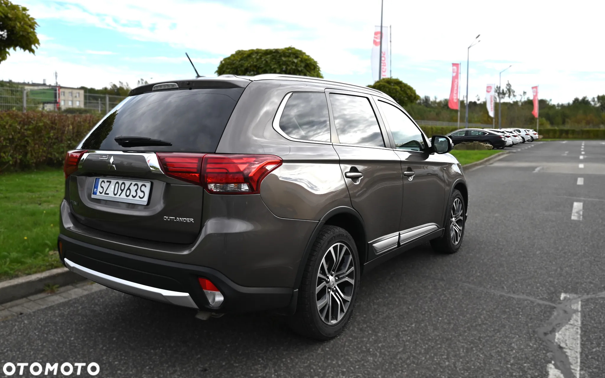 Mitsubishi Outlander - 18