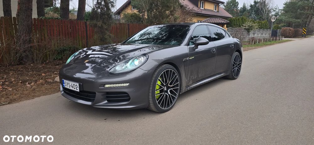 Porsche Panamera 4S PDK - 4