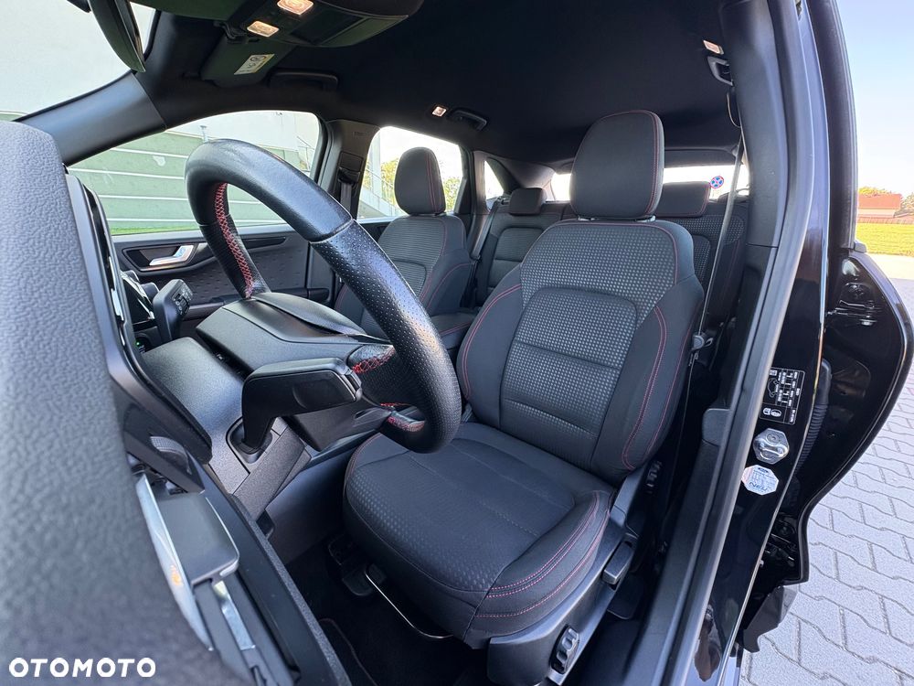 Ford Kuga 1.5 EcoBoost 2x4 ST-Line - 17
