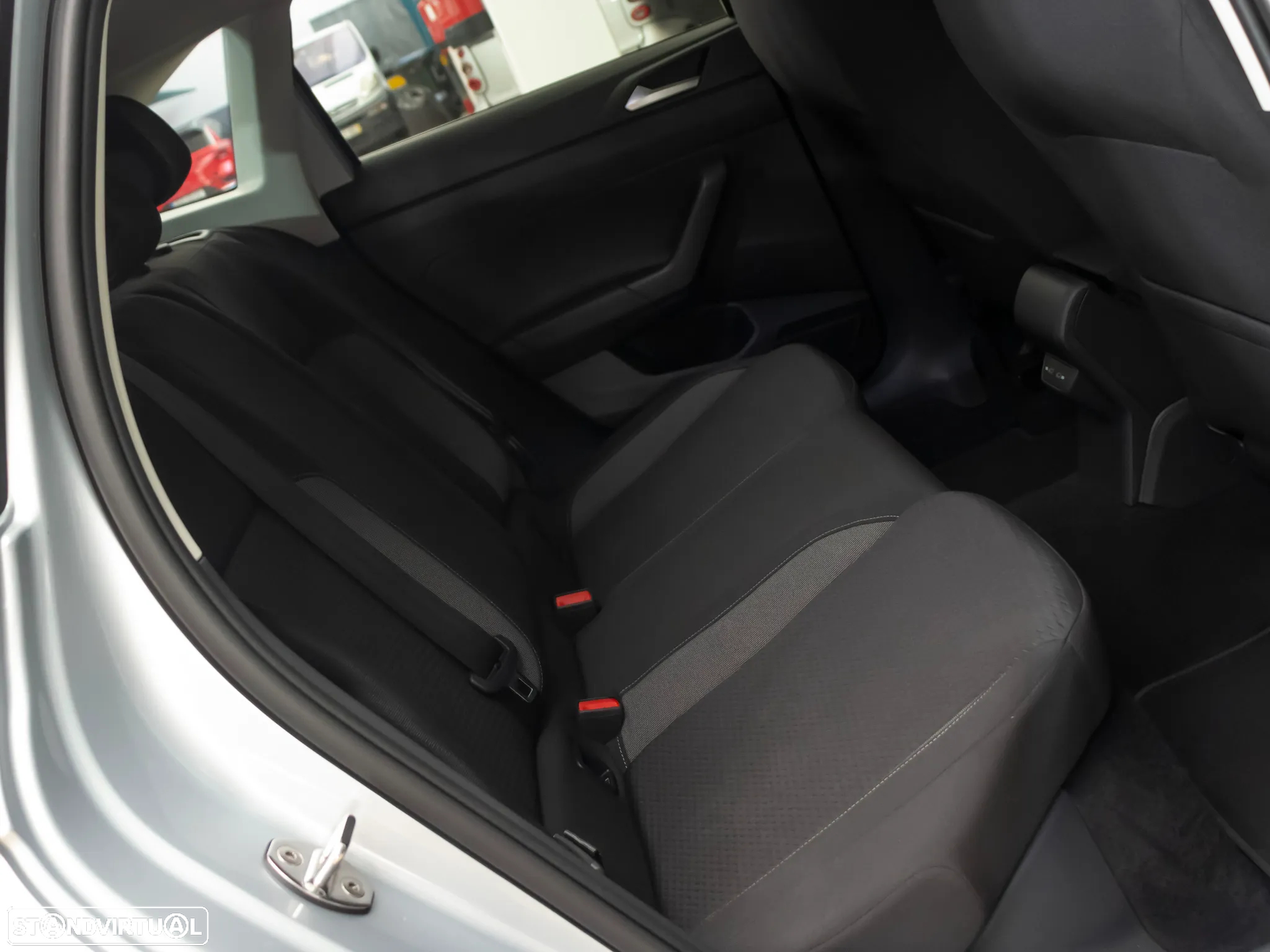 VW Taigo 1.0 TSI Urban - 10