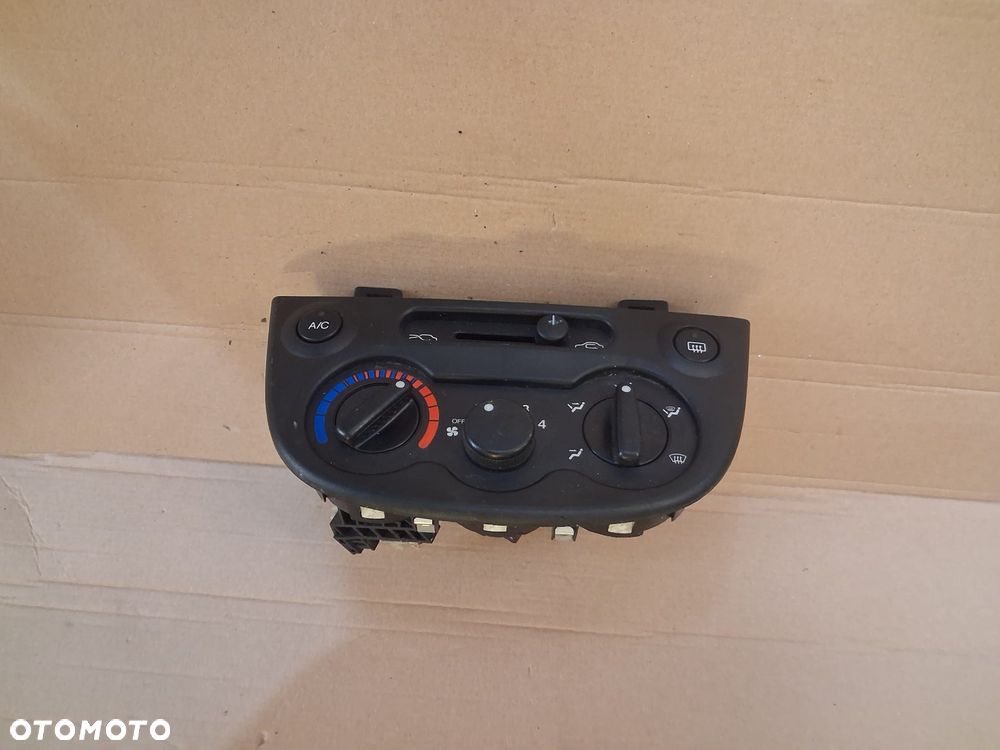 Panel sterowania nawiewem PEUGEOT 206  OE - 1