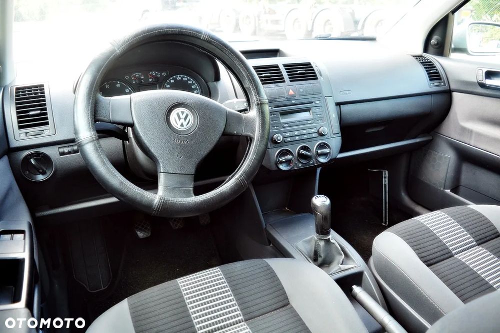 Volkswagen Polo 1.4 Comfortline - 17