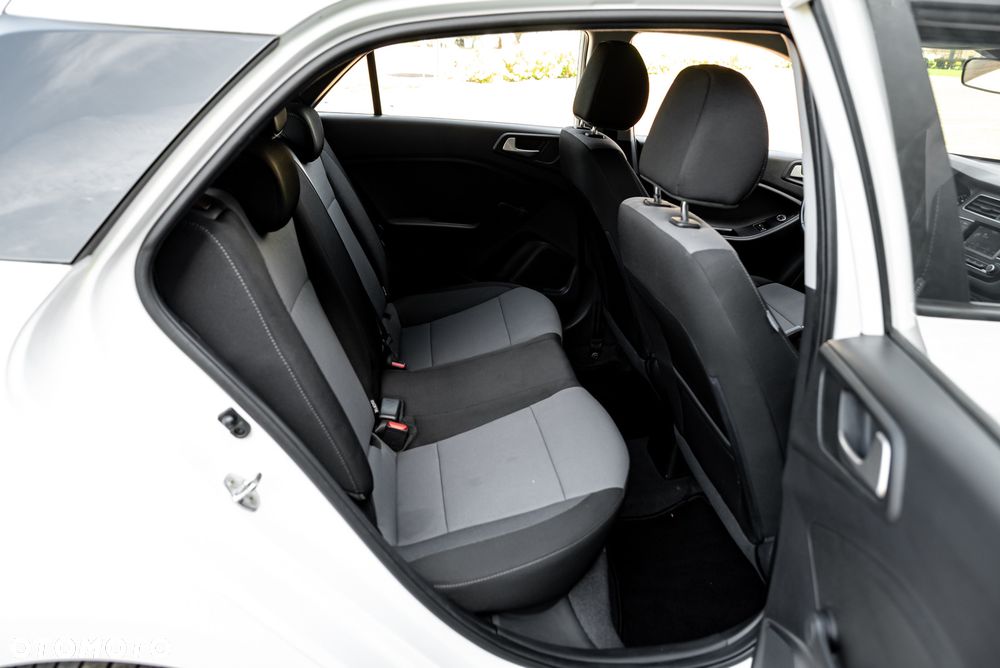 Hyundai i20 1.2 Classic Plus - 22