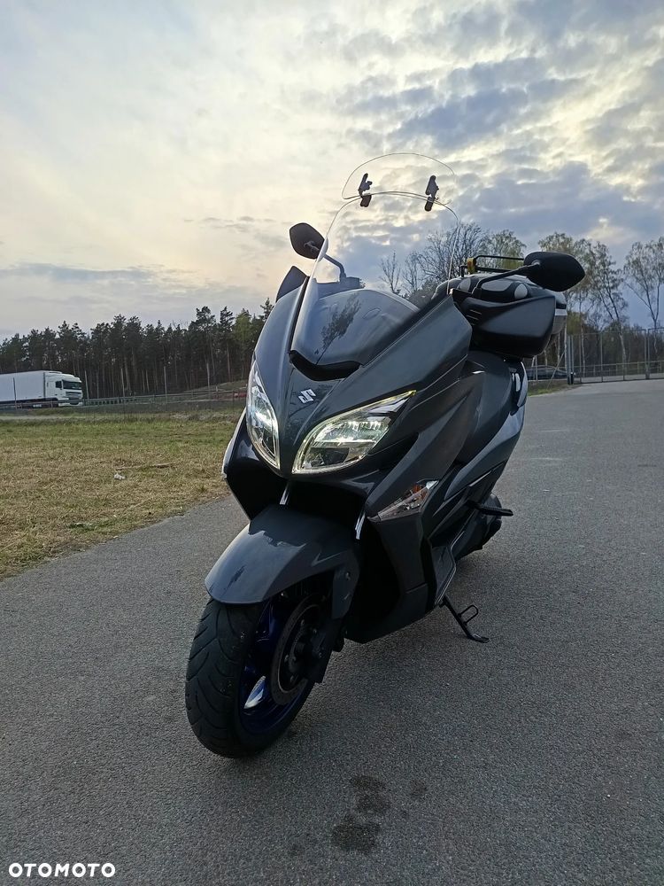 Suzuki Burgman - 1