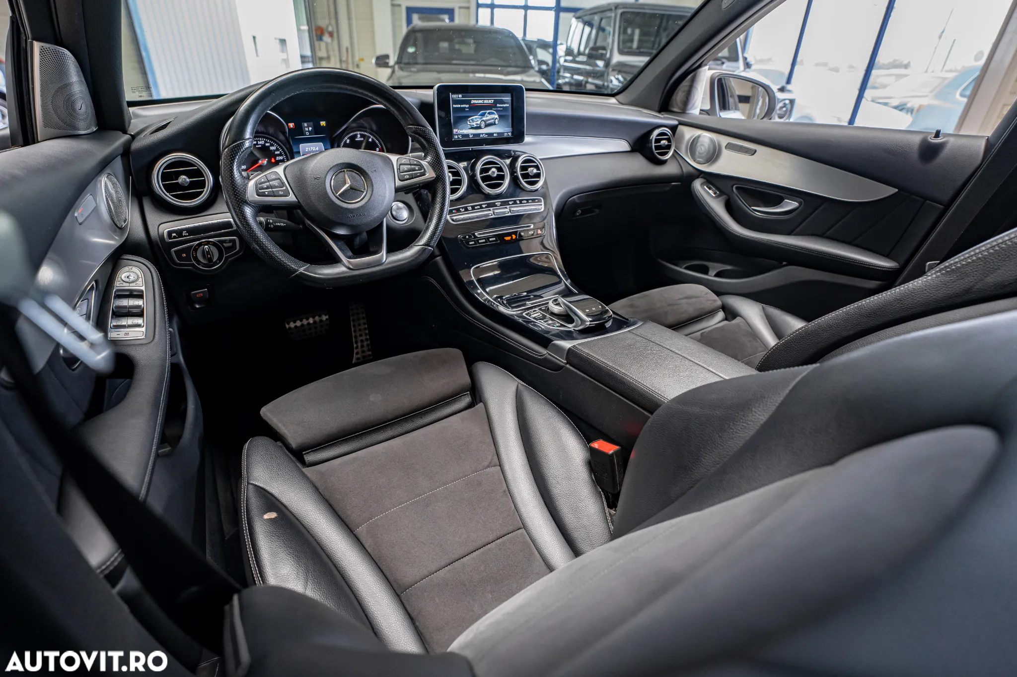 Mercedes-Benz GLC 220 d 4Matic 9G-TRONIC AMG Line - 6