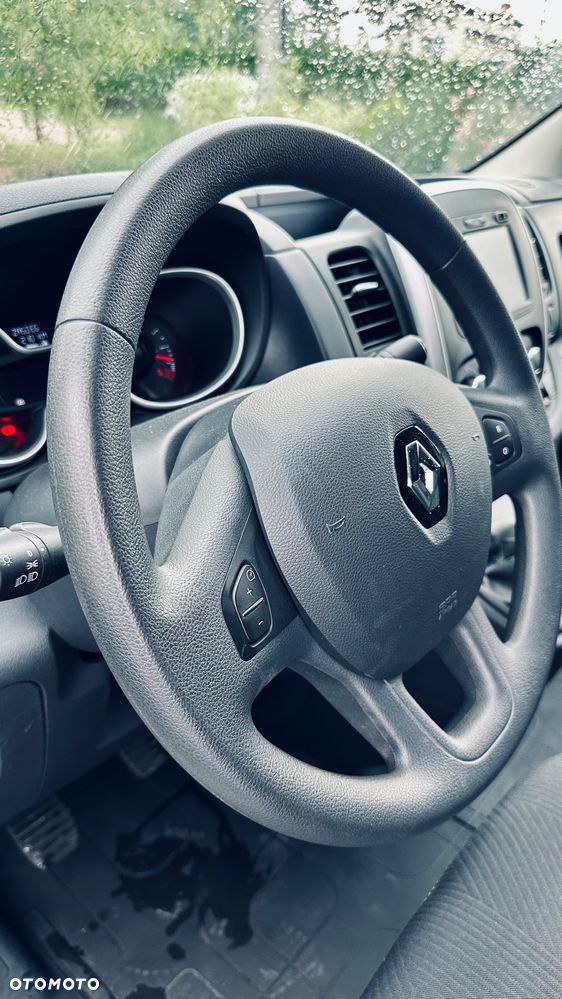 Renault Trafic - 12