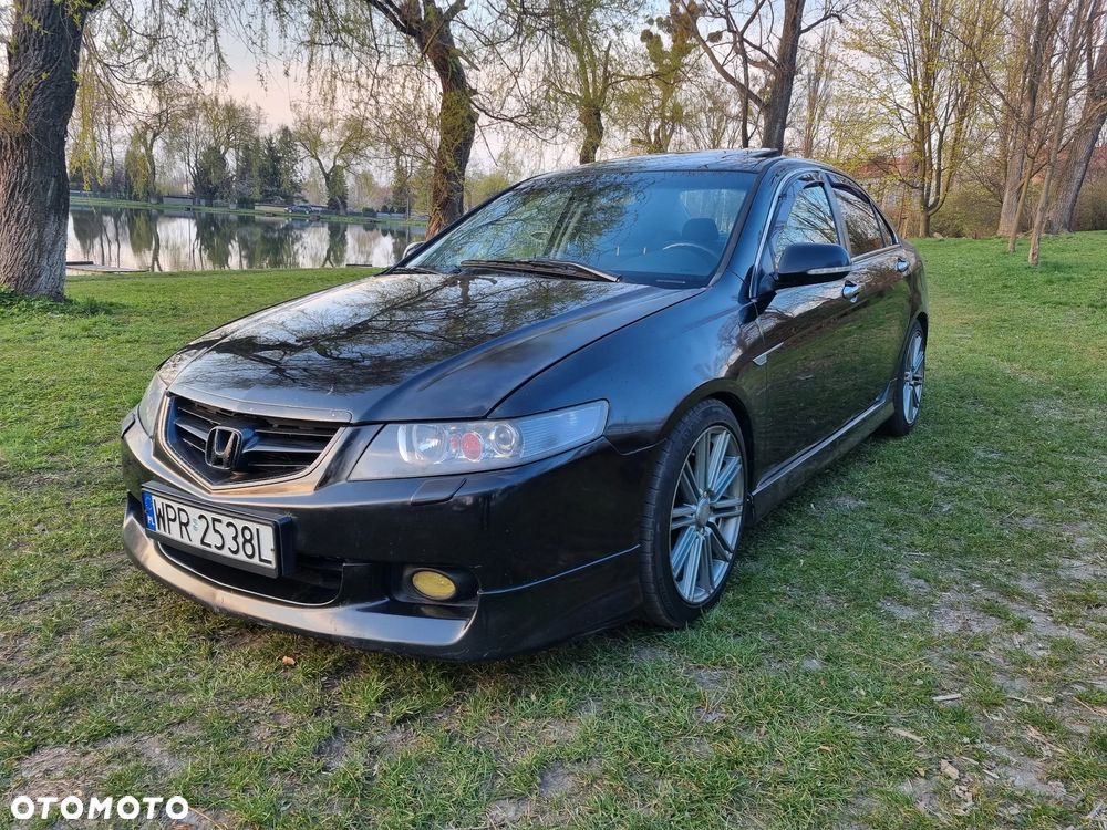 Honda Accord 2.0 i Executive - 1