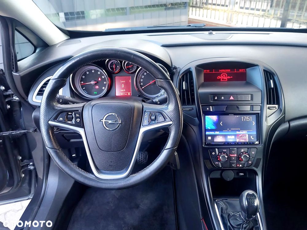 Opel Astra 1.6 Turbo Innovation - 16