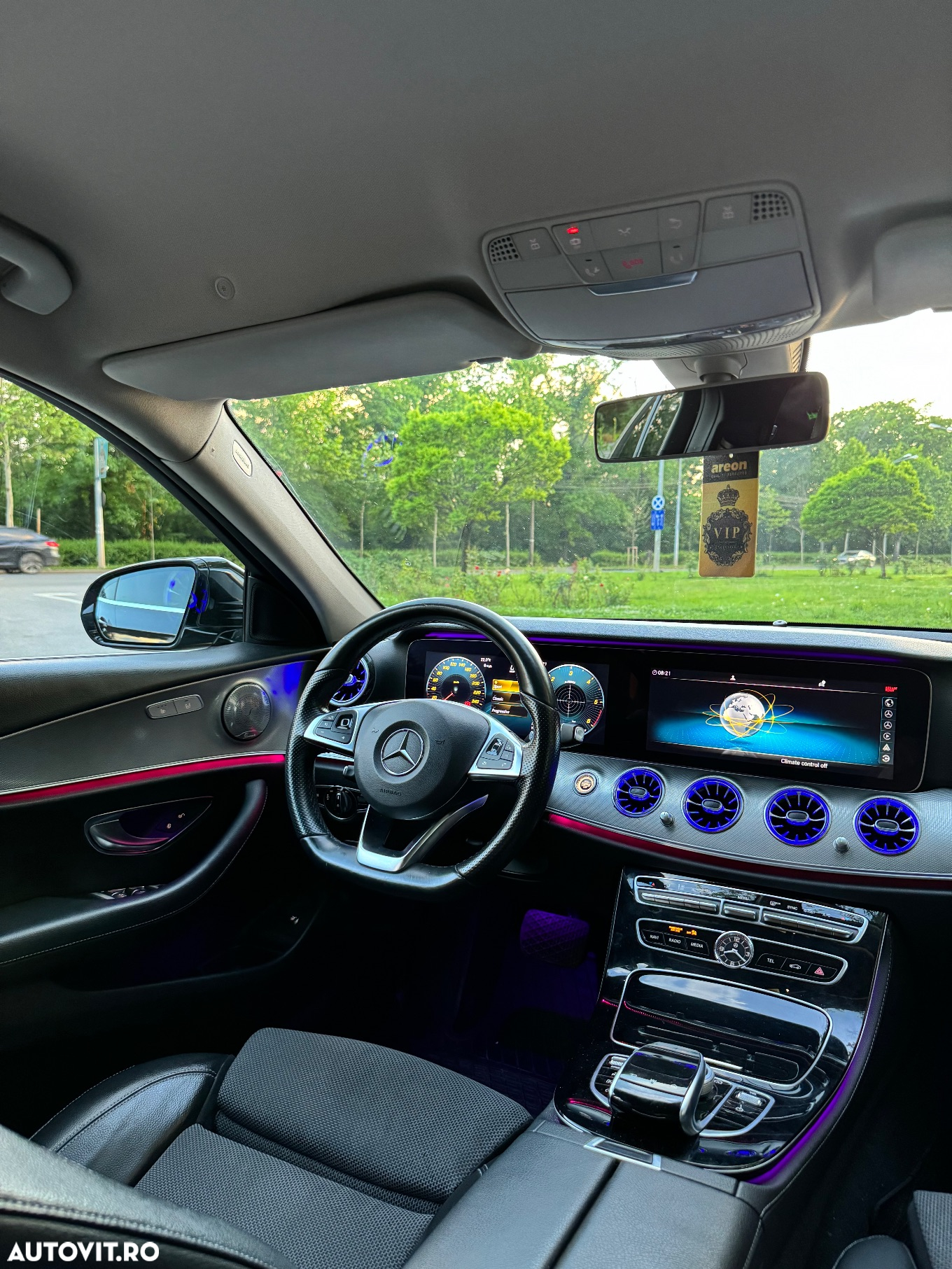 Mercedes-Benz E 220 d Aut. - 10