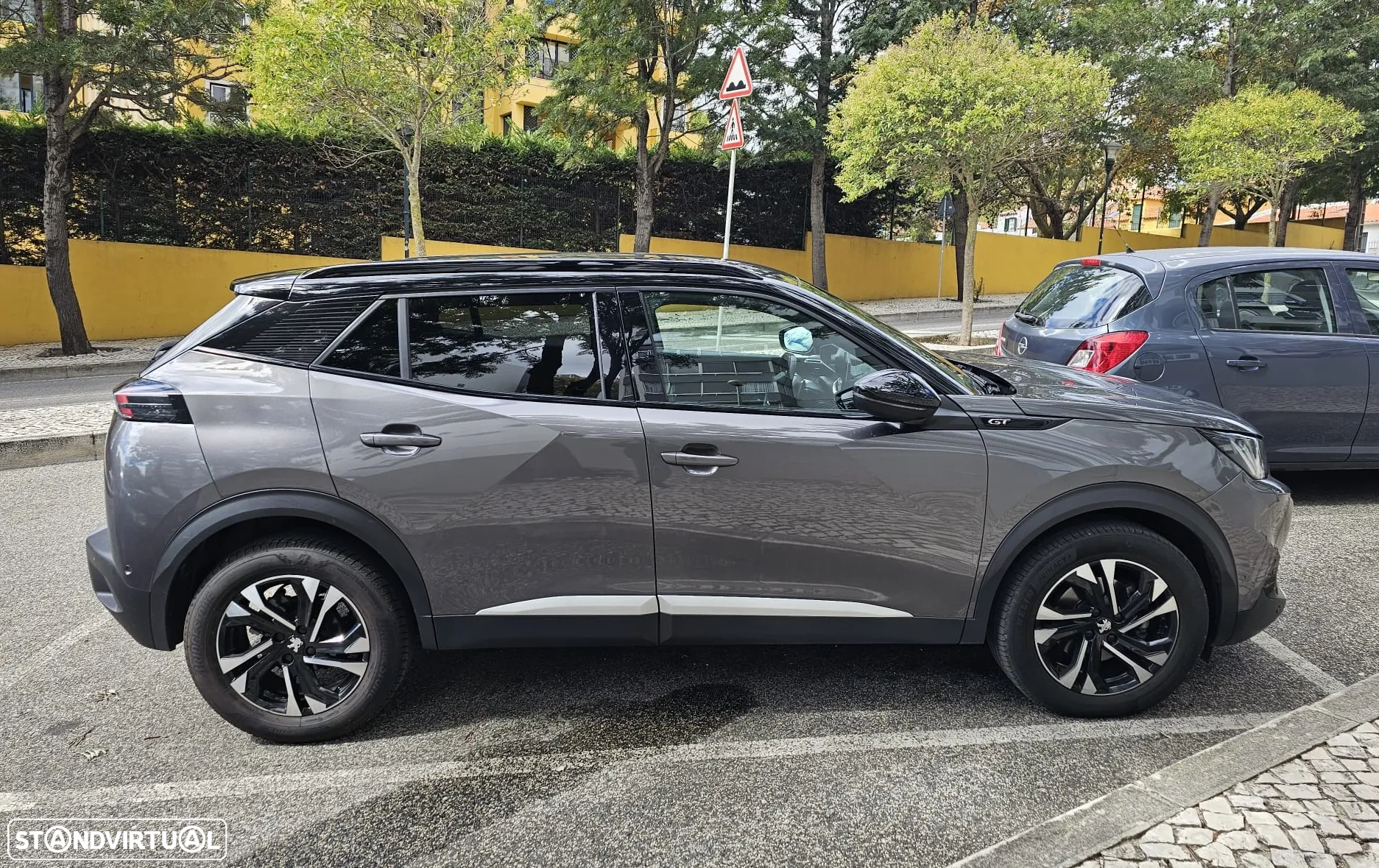 Peugeot 2008 1.5 BlueHDi GT EAT8 - 4
